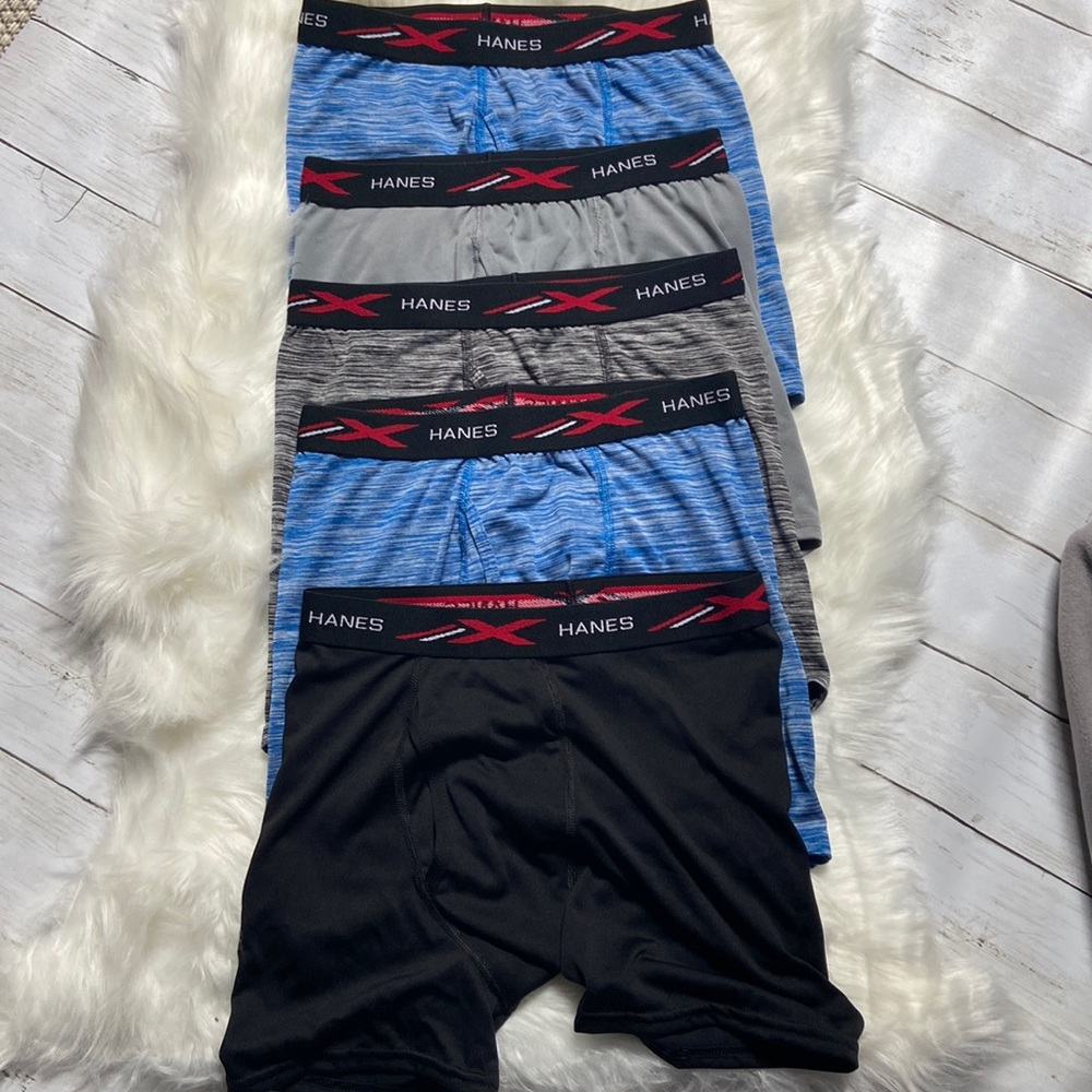 Hanes underware‎